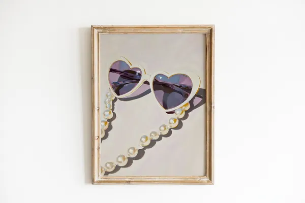 Retro Coquette Pearl Art Print, Preppy Room Decor