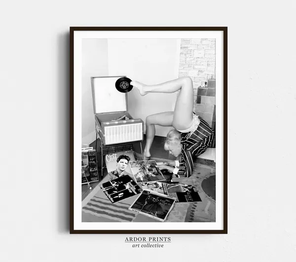 Contortionist Plays Vinyl Poster, Vintage Music Art